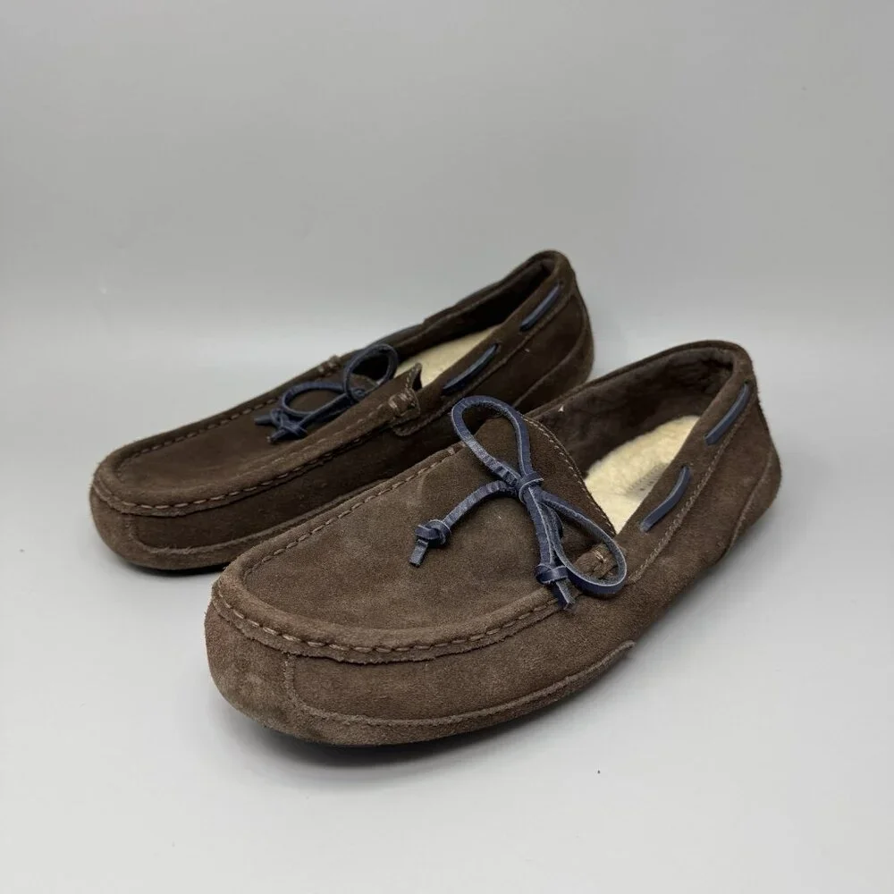 Ugg Australian Chester Brown Suede Men's Size 9 Moccasins Slippers 1005350